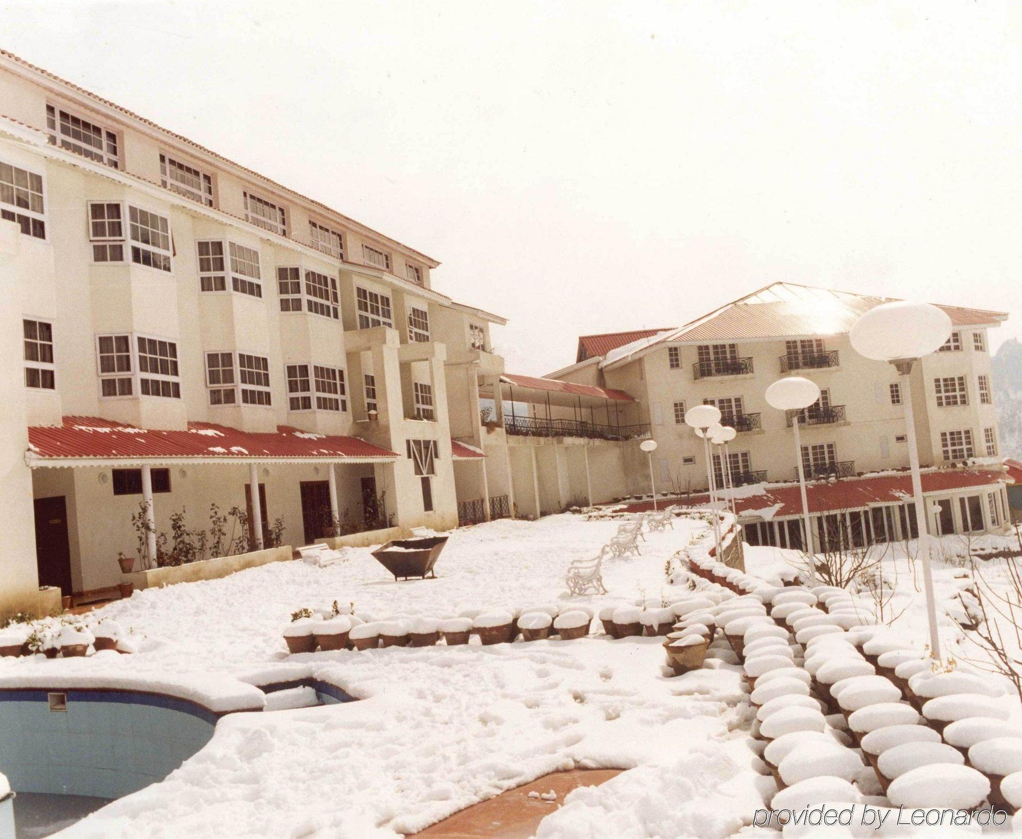 Club Mahindra Snow Peaks Manali Hotel Exterior foto